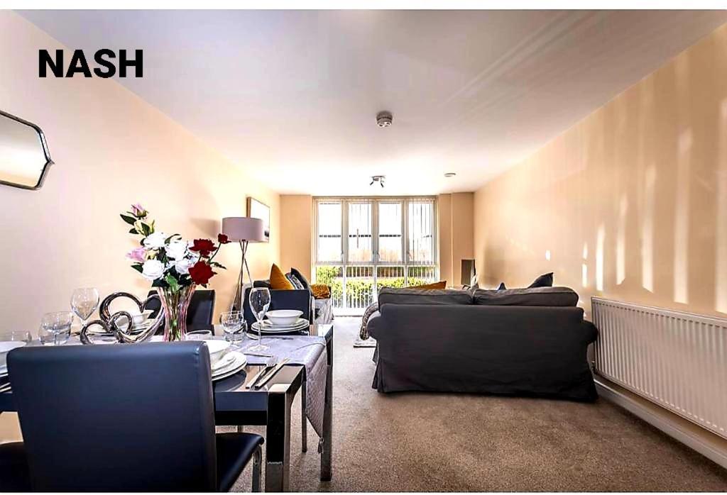 Stylish 2 Bedroom Apartment-Short Term Lets & Serviced Accomodation ريدينج المظهر الخارجي الصورة