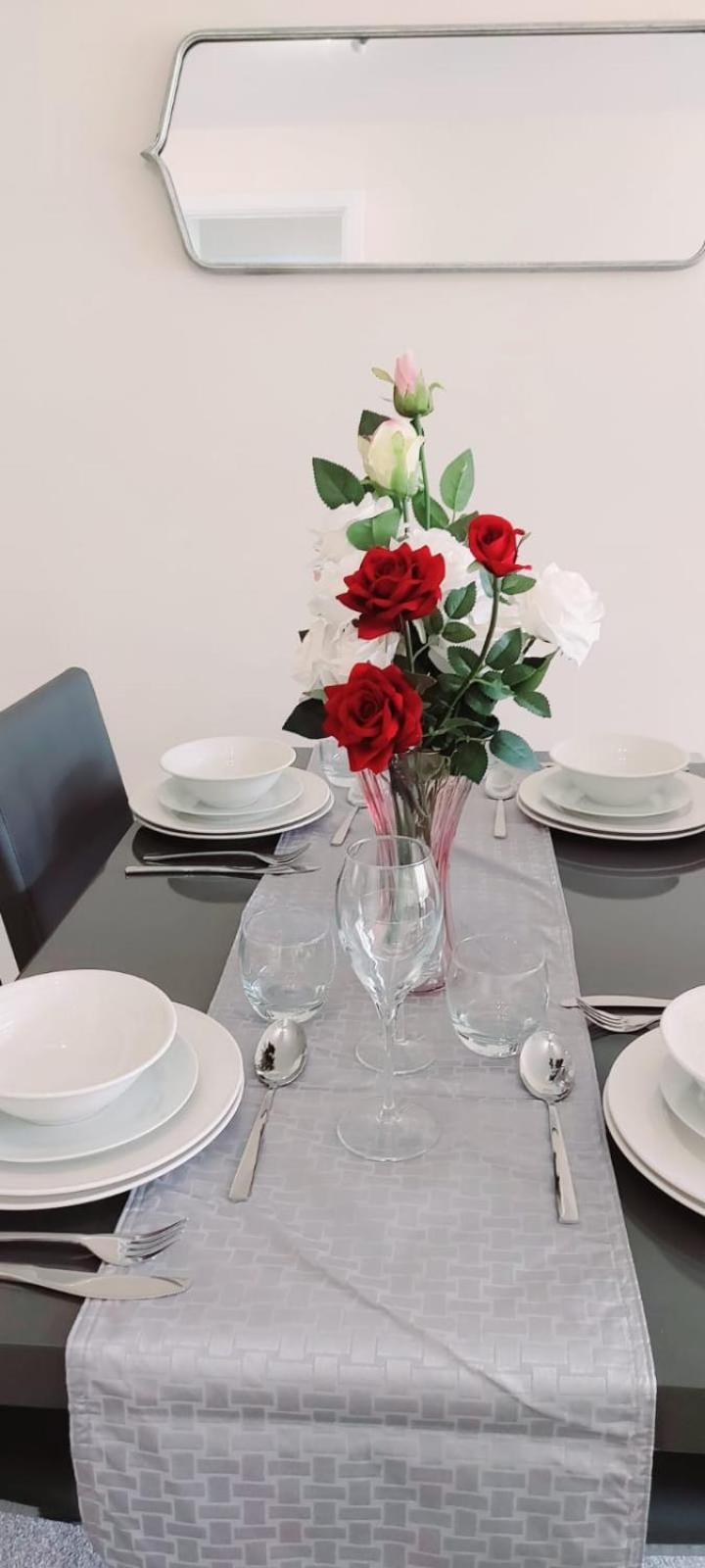 Stylish 2 Bedroom Apartment-Short Term Lets & Serviced Accomodation ريدينج المظهر الخارجي الصورة